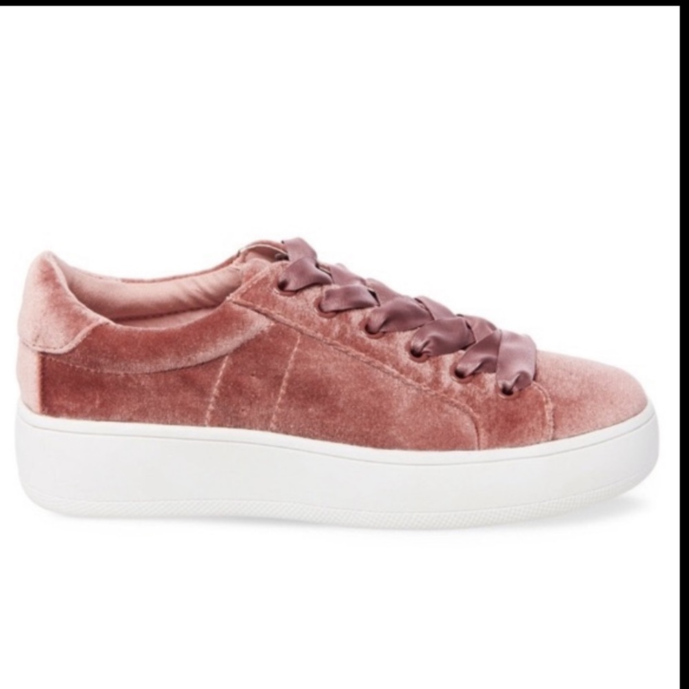 Steve Madden Sneakers - Picture 6 of 6